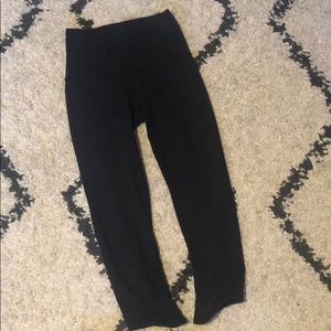 Black lulu special edition yoga crop